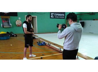 «У него такие удары, что я просто в космос улетал». Как японцы снимали... «У него такие удары, что я просто в космос улетал». Как японцы снимали...