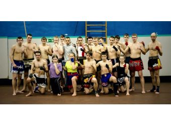 Боевая периферия. Где тренируются тайбоксеры, которые живут не в столи... Боевая периферия. Где тренируются тайбоксеры, которые живут не в столи...