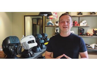 Ultimatum Boxing - основатель компании Сергей Иванютин представляет ко... Ultimatum Boxing - основатель компании Сергей Иванютин представляет ко...